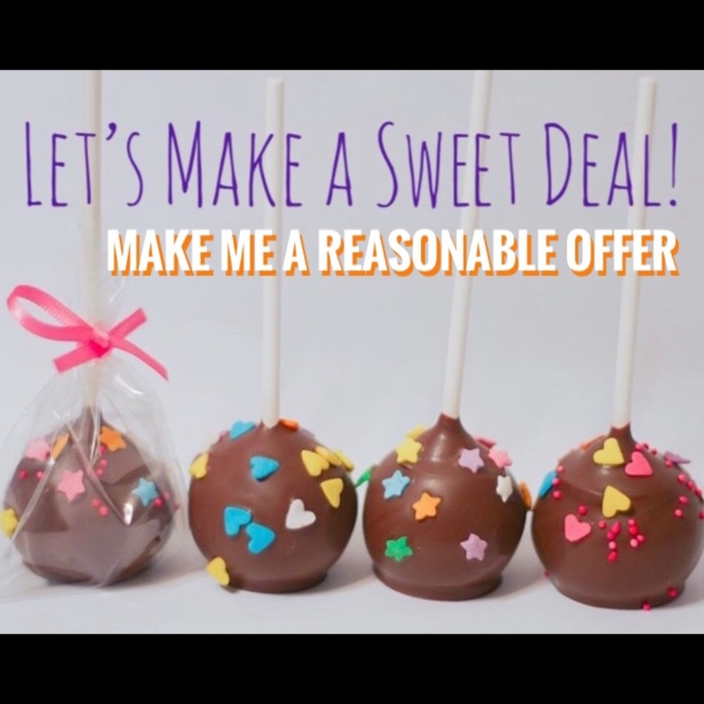 🔥 Betsey Johnson Gold Lighting Top Black Stripes - Picture 14 of 14